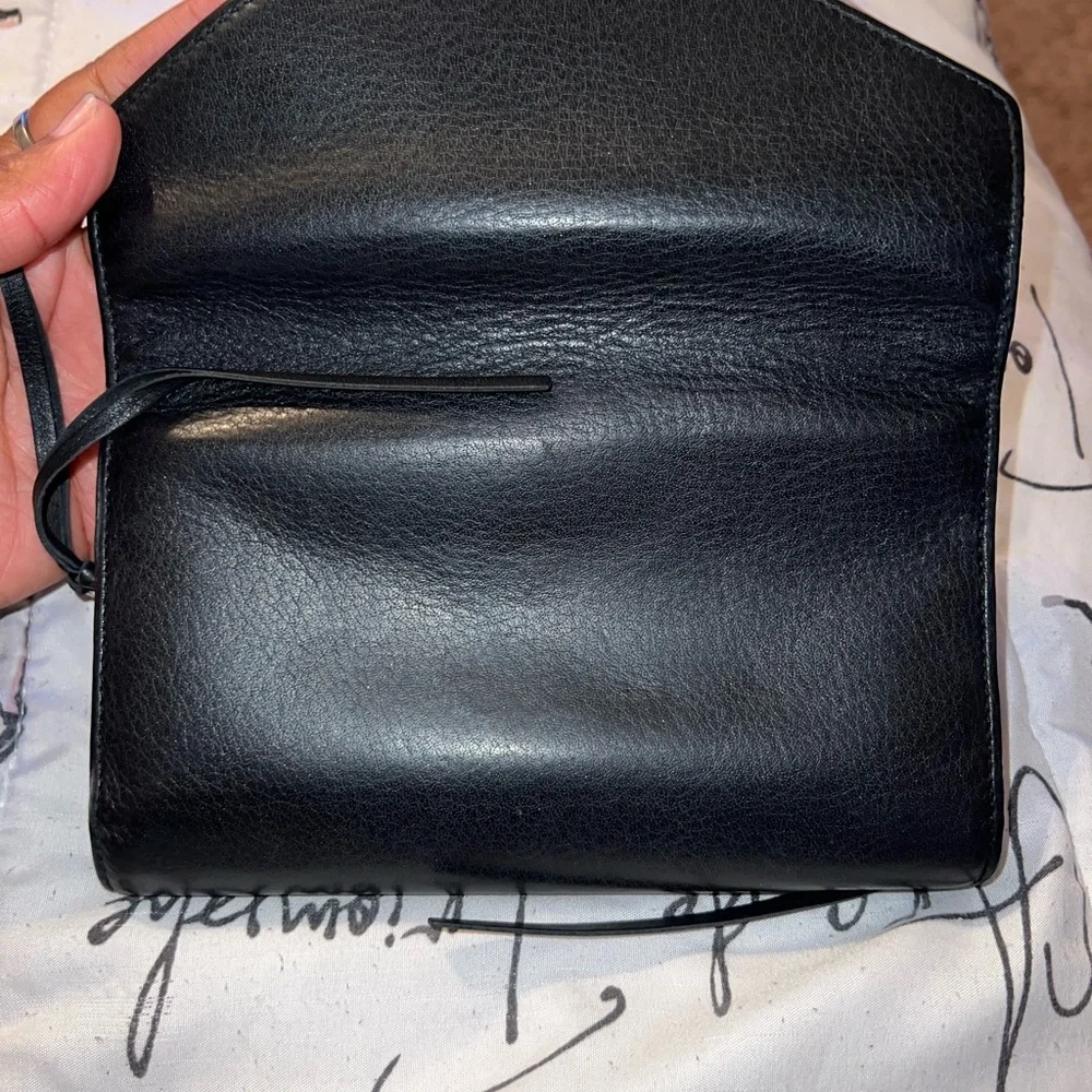 Balenciaga reposhing this